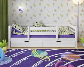 Детская кровать из массива березы Соня-5 (Белый/Лак) в Уфе - ufa.ok-mebel.com | фото