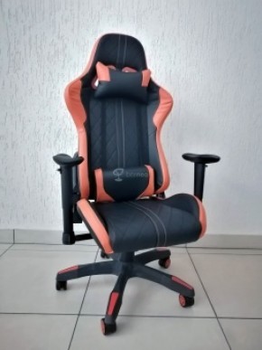 Кресло геймерское Barneo K-52 (черная экокожа оранжевые вставки) в Уфе - ufa.ok-mebel.com | фото 1